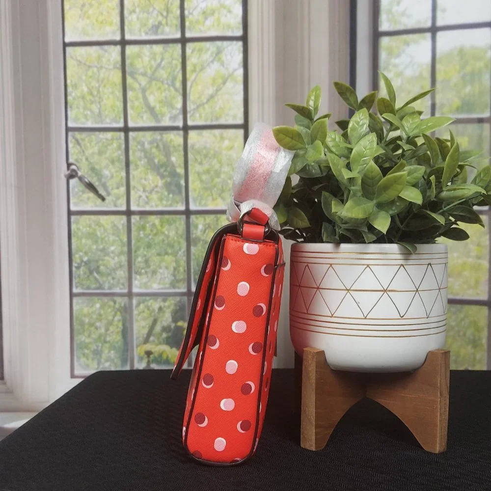 NWT KATE SPADE NEW YORK COVE STREET FIESTA DOT DODY (DIGITAL RED)